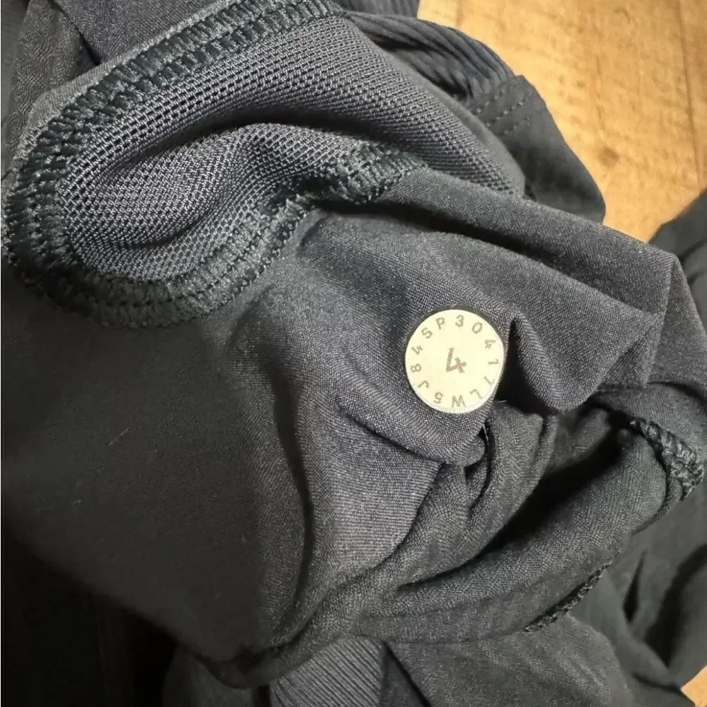 Lululemon Street To Studio Pant II  Size 4
